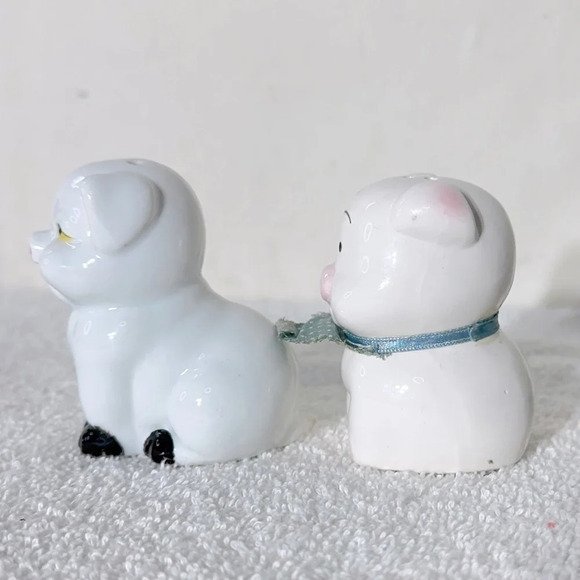 Vintage Ceramic Pig  Couple Salt & Pepper Shakers - Picture 2 of 10